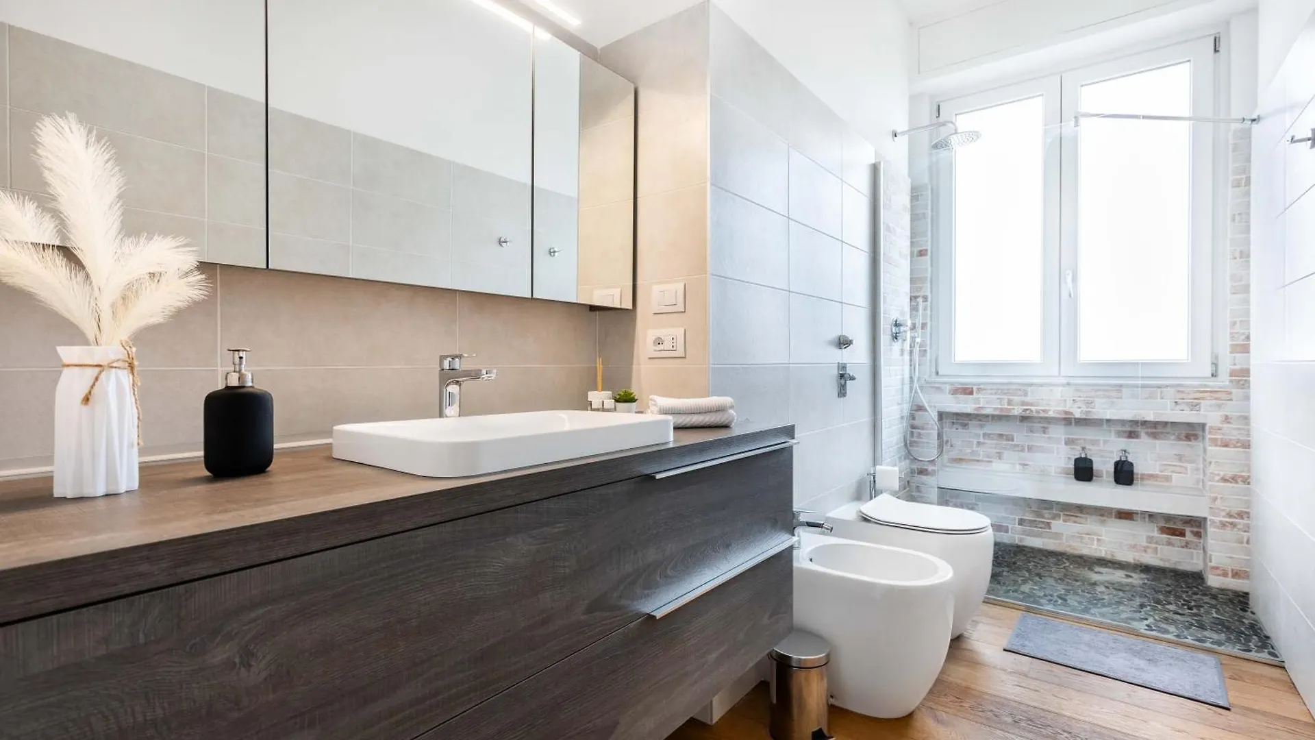 Luxury Apartment In Quadrilatero Della Moda - Brera Moscova Duomo Milano Italia